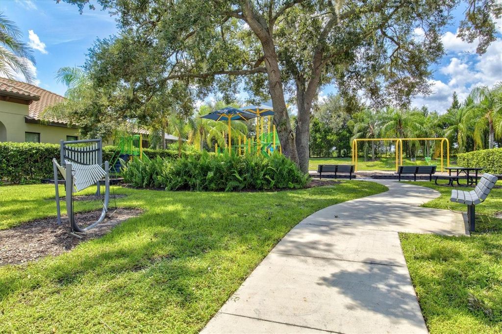 Image 45 of property listing at 12717 DEEP BLUE PLACE, Bradenton, FL 34211