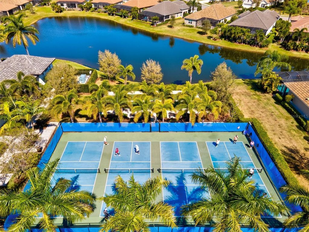 Image 50 of property listing at 12717 DEEP BLUE PLACE, Bradenton, FL 34211