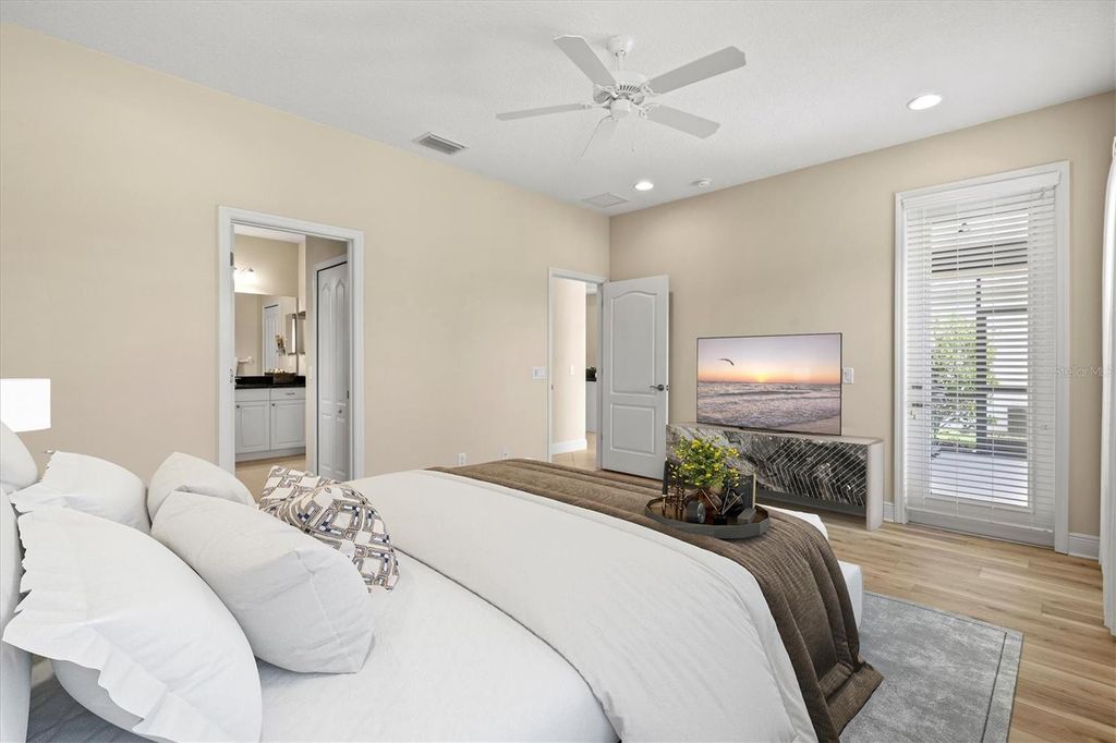Image 9 of property listing at 12717 DEEP BLUE PLACE, Bradenton, FL 34211