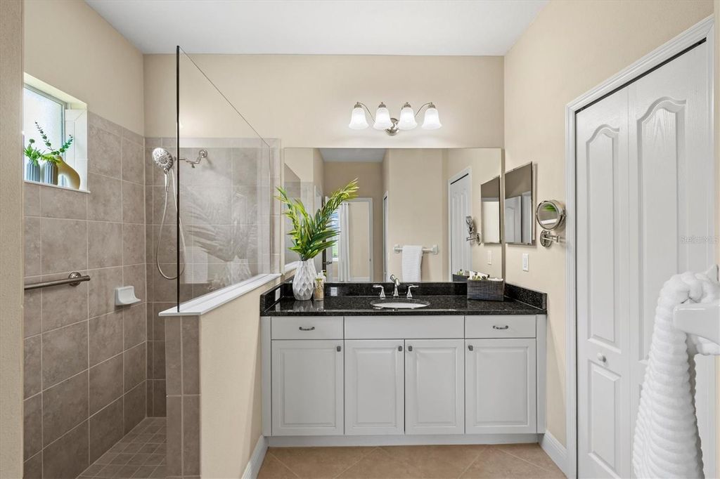 Image 10 of property listing at 12717 DEEP BLUE PLACE, Bradenton, FL 34211