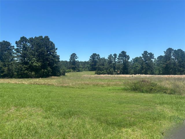 1560 Fm 355, Groveton, TX 75845
