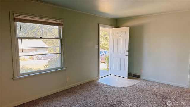 1124 Nevada Street, Bellingham, WA 98229