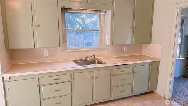 1124 Nevada Street, Bellingham, WA 98229
