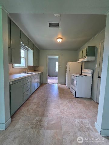 1124 Nevada Street, Bellingham, WA 98229