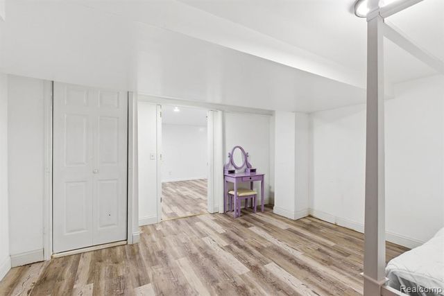 32904 Surow Drive, Warren, MI 48093