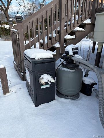 32904 Surow Drive, Warren, MI 48093