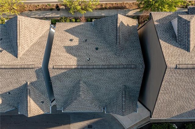 529 Broadview Place NE, Atlanta, GA 30324