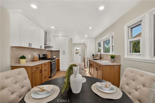 8713 S 7th Avenue, Inglewood, CA 90305