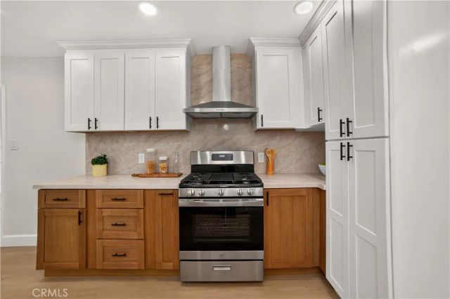8713 S 7th Avenue, Inglewood, CA 90305