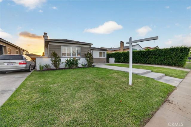 8713 S 7th Avenue, Inglewood, CA 90305