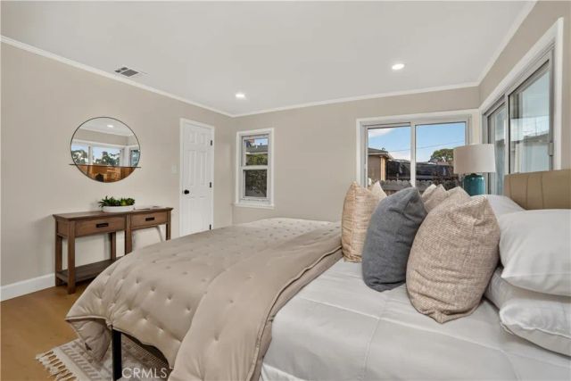 8713 S 7th Avenue, Inglewood, CA 90305