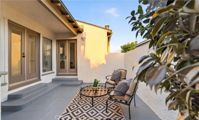 8713 S 7th Avenue, Inglewood, CA 90305