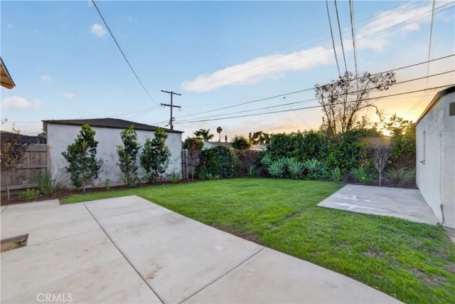 8713 S 7th Avenue, Inglewood, CA 90305
