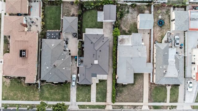 8713 S 7th Avenue, Inglewood, CA 90305