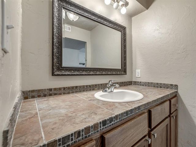 1819 E Lindsey Street 3, Norman, OK 73071