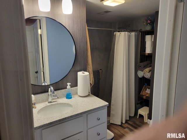 168 290TH Street, West Branch, IA 52358