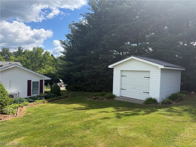 49645 Mccoy Avenue, East Liverpool, OH 43920
