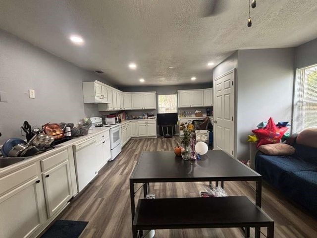 2602 W 20TH STREET, Sanford, FL 32771