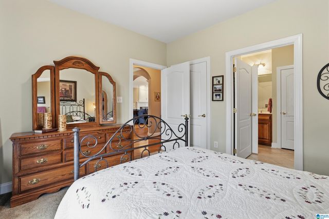 1260 OVERBROOK CIRCLE, Morris, AL 35116