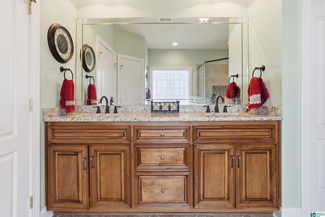 1260 OVERBROOK CIRCLE, Morris, AL 35116