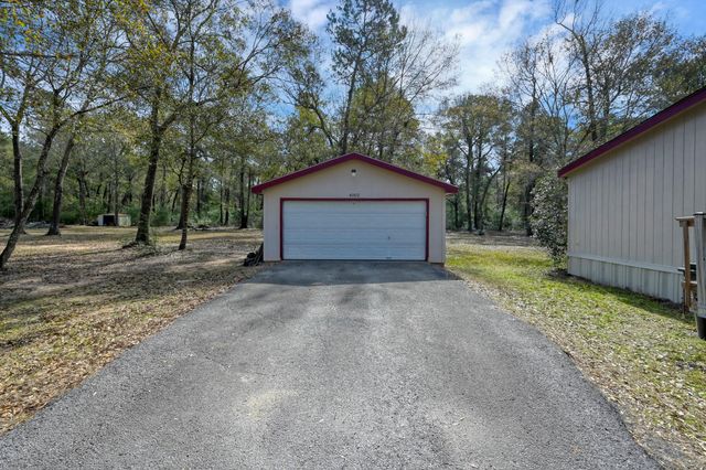 4002 Piney Meadow Drive, Conroe, TX 77301