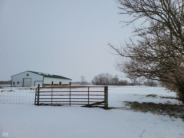 1545 S US 421, Zionsville, IN 46077