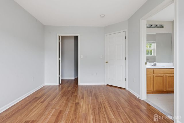 9 Bridgepointe Drive, Old Bridge, NJ 08857
