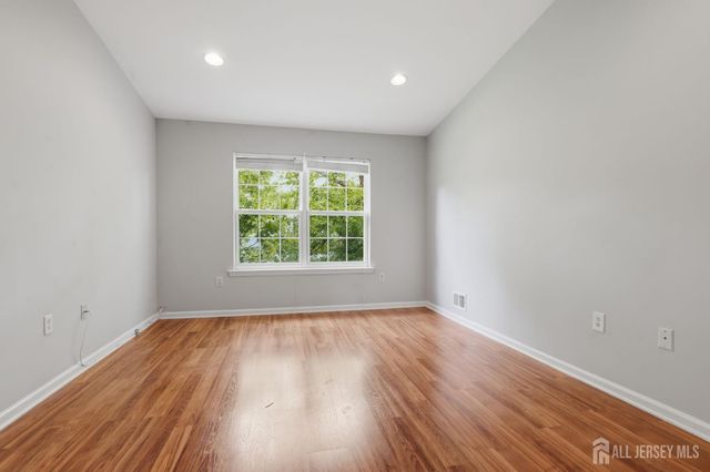 9 Bridgepointe Drive, Old Bridge, NJ 08857