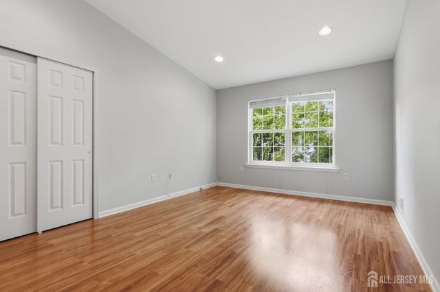 9 Bridgepointe Drive, Old Bridge, NJ 08857