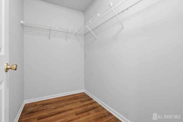 9 Bridgepointe Drive, Old Bridge, NJ 08857