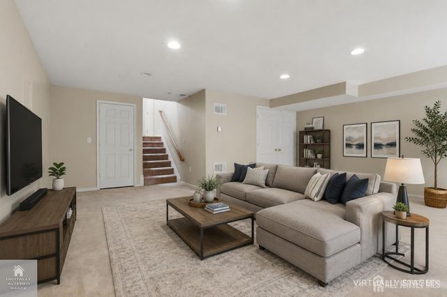 9 Bridgepointe Drive, Old Bridge, NJ 08857