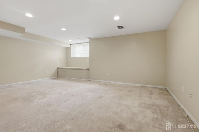 9 Bridgepointe Drive, Old Bridge, NJ 08857