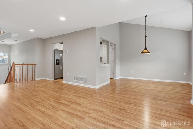 9 Bridgepointe Drive, Old Bridge, NJ 08857