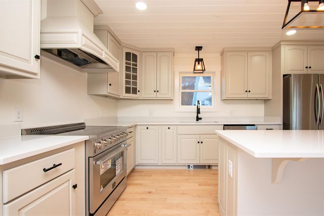 1374 Old Silo Road, Barnet, VT 05819