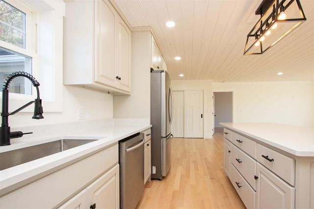 1374 Old Silo Road, Barnet, VT 05819