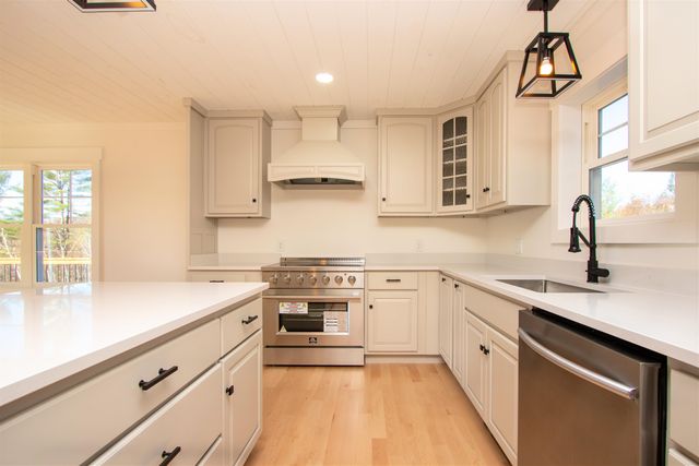 1374 Old Silo Road, Barnet, VT 05819