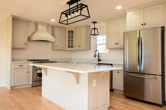 1374 Old Silo Road, Barnet, VT 05819