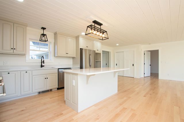 1374 Old Silo Road, Barnet, VT 05819