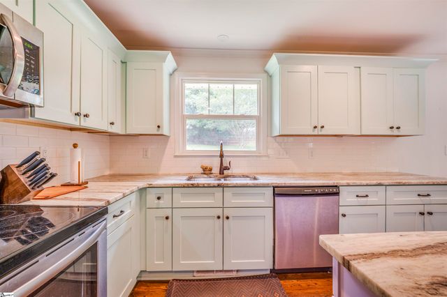 304 New Perry Road, Greenville, SC 29617