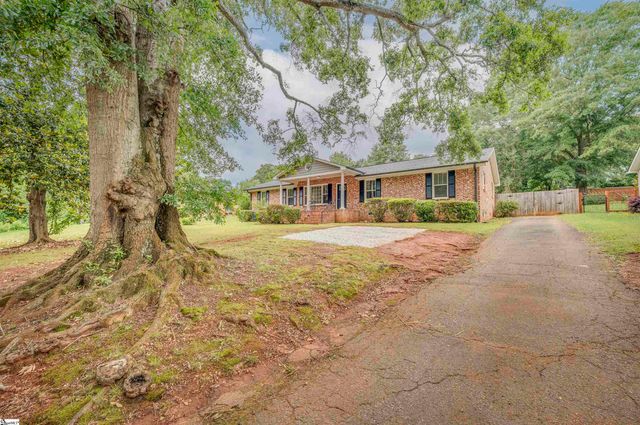 304 New Perry Road, Greenville, SC 29617