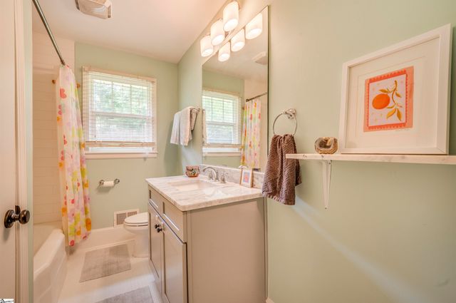304 New Perry Road, Greenville, SC 29617