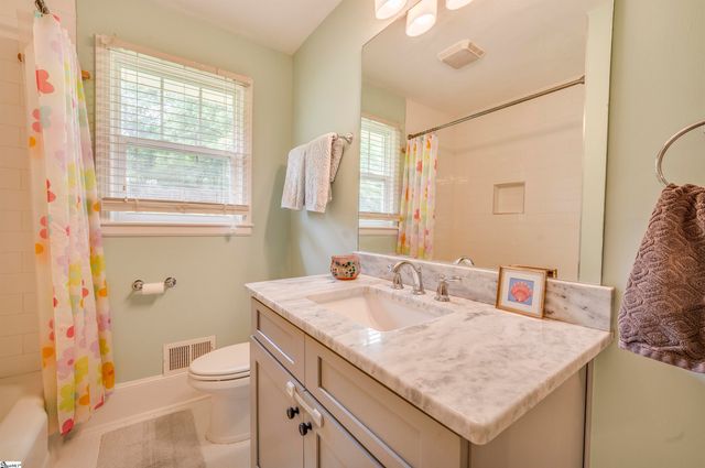 304 New Perry Road, Greenville, SC 29617
