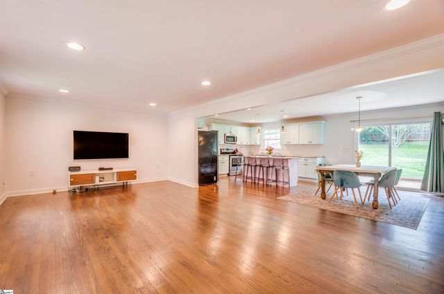 304 New Perry Road, Greenville, SC 29617