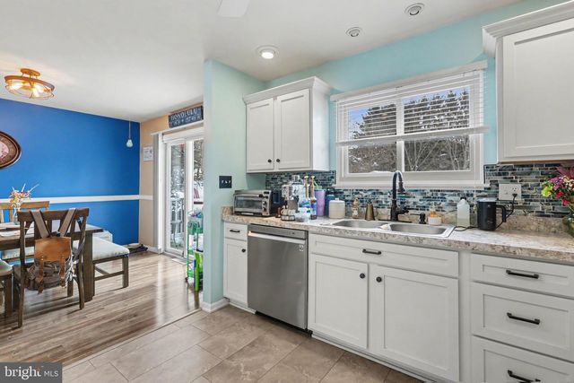 6 AUTUMN DR, Dillsburg, PA 17019