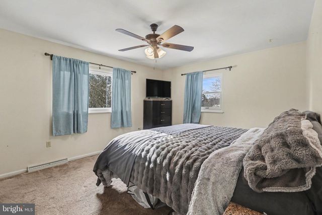 6 AUTUMN DR, Dillsburg, PA 17019