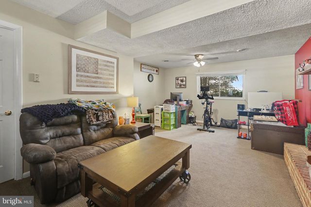 6 AUTUMN DR, Dillsburg, PA 17019