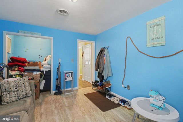 6 AUTUMN DR, Dillsburg, PA 17019