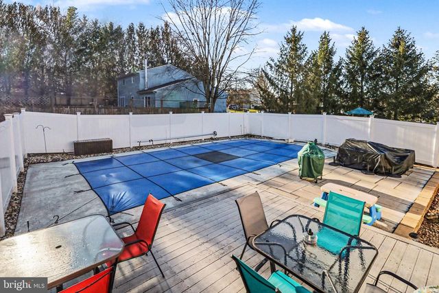 6 AUTUMN DR, Dillsburg, PA 17019