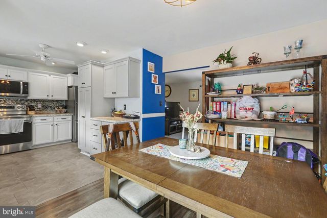 6 AUTUMN DR, Dillsburg, PA 17019