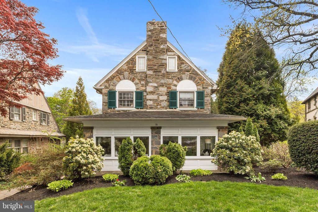 16 RADCLIFF RD, Bala Cynwyd, PA 19004